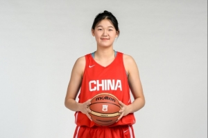 还未找到状态!孙晗昀半场11中3仅得到6分2板 三分球5中0