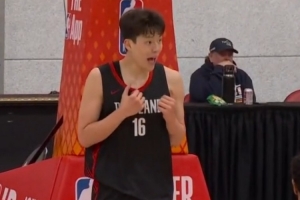 开拓者媒体人:杨瀚森遭遇的不公正判罚比任何球员都多