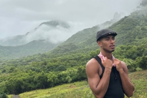 回归自然!贝林厄姆社媒晒自己在山林中度假旅行照片