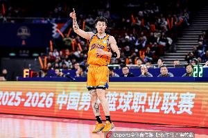 张镇麟:CBA两个顶级小外援就是古德温和布朗 只能尽量限制他们