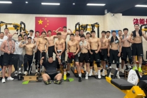 满屏都是腹肌与胸肌!天津男篮封闭集训成果展示