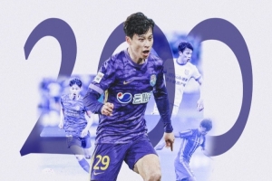 中超200场✅ 巴顿发文:会脚踏实地保持专注,为球队拼尽全力