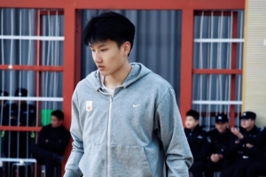 鲁媒:高速青年队李政乐新赛季有望注册并升入山东男篮一线队