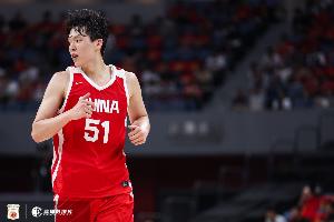 解说:要确立瀚森的核心地位 要找机会多让球员走出去啊