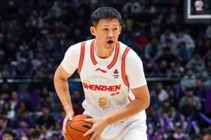 媒体人:周鹏没能很好融入深圳 回广东大概率是他最后1份球员合同
