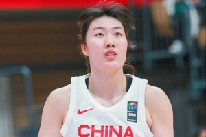 有进步了!罗欣棫全场三分4中2&罚球5中3 得到13分6篮板