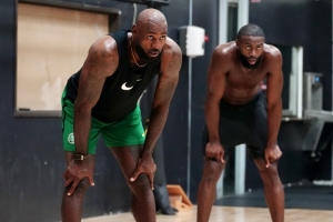 蜘蛛直播-免费无插件直播在线观看_蜘蛛直播nba免费高清现场直播