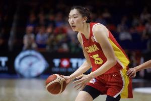 中流砥柱!韩旭半场6中4砍全队最高12分外加6板 罚球3中3