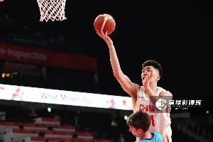 降维打击!余嘉豪17分钟10罚怒砍15分6板 正负值+33!